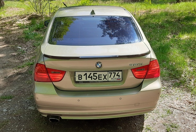 BMW 320i