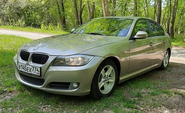 BMW 320i