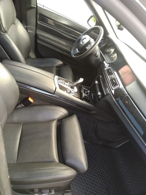 BMW 750 Li X drive